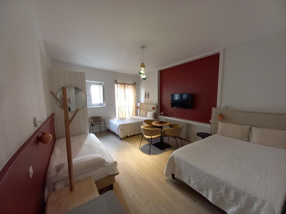Hotel La Caravelle Сибур Екстериор снимка